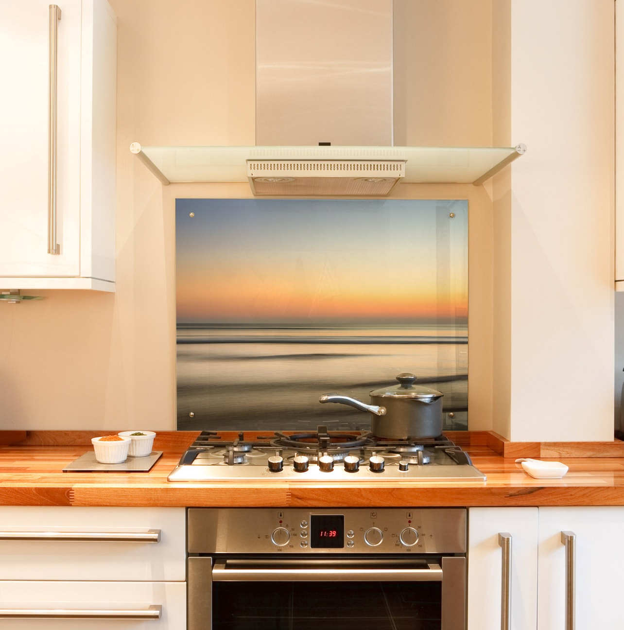 Tide kitchen splashback